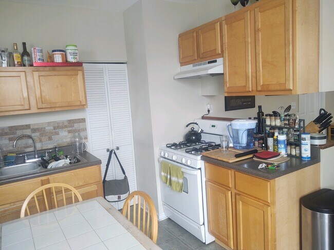 Foto del edificio - 1624 N Honore St