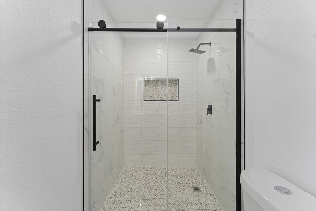 Foto del edificio - 5722 W Bellfort Ave