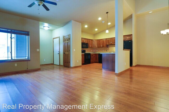 Building Photo - 3 br, 2.5 bath House - 4319 W Shipton Street