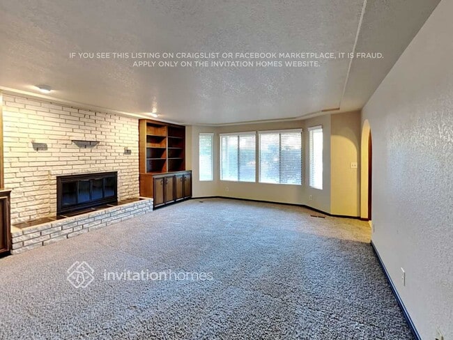 Foto del edificio - 8220 64th St Ct W