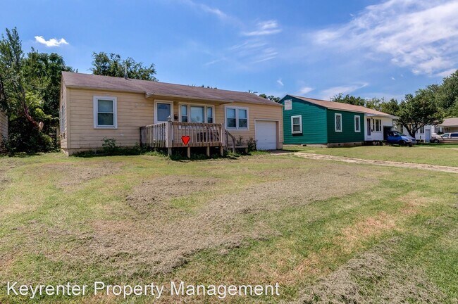 Building Photo - 3 br, 1 bath House - 7724 E Independence St