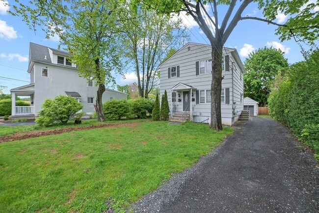 Building Photo - 59 Bernards Ave