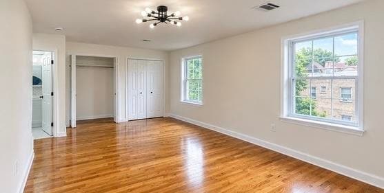 Foto del edificio - 121 Bostwick Ave