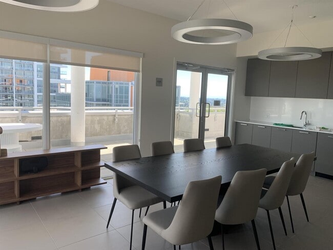 Building Photo - 12837-13104 88 Ave