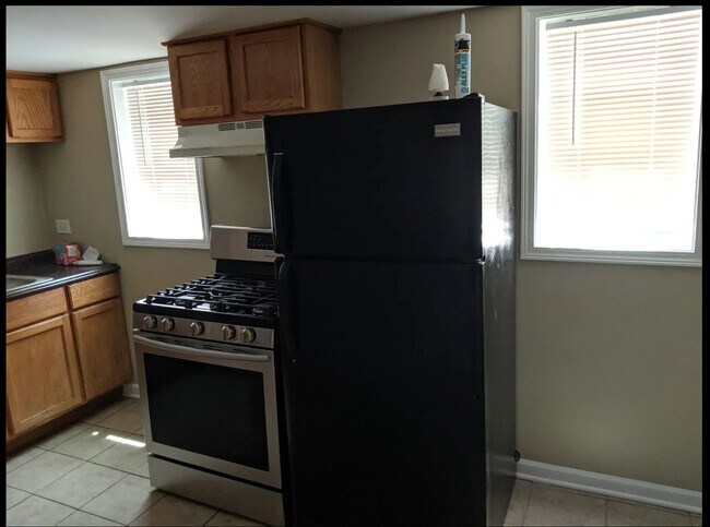 Foto del edificio - 2614 N Springfield Ave