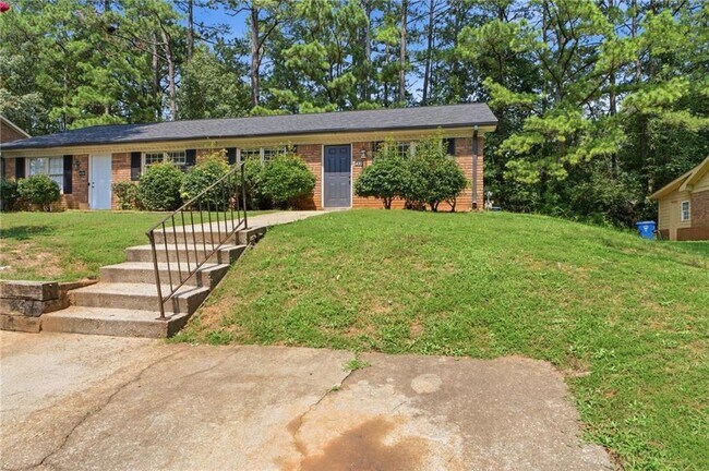 Foto del edificio - 432 Charleston Ln