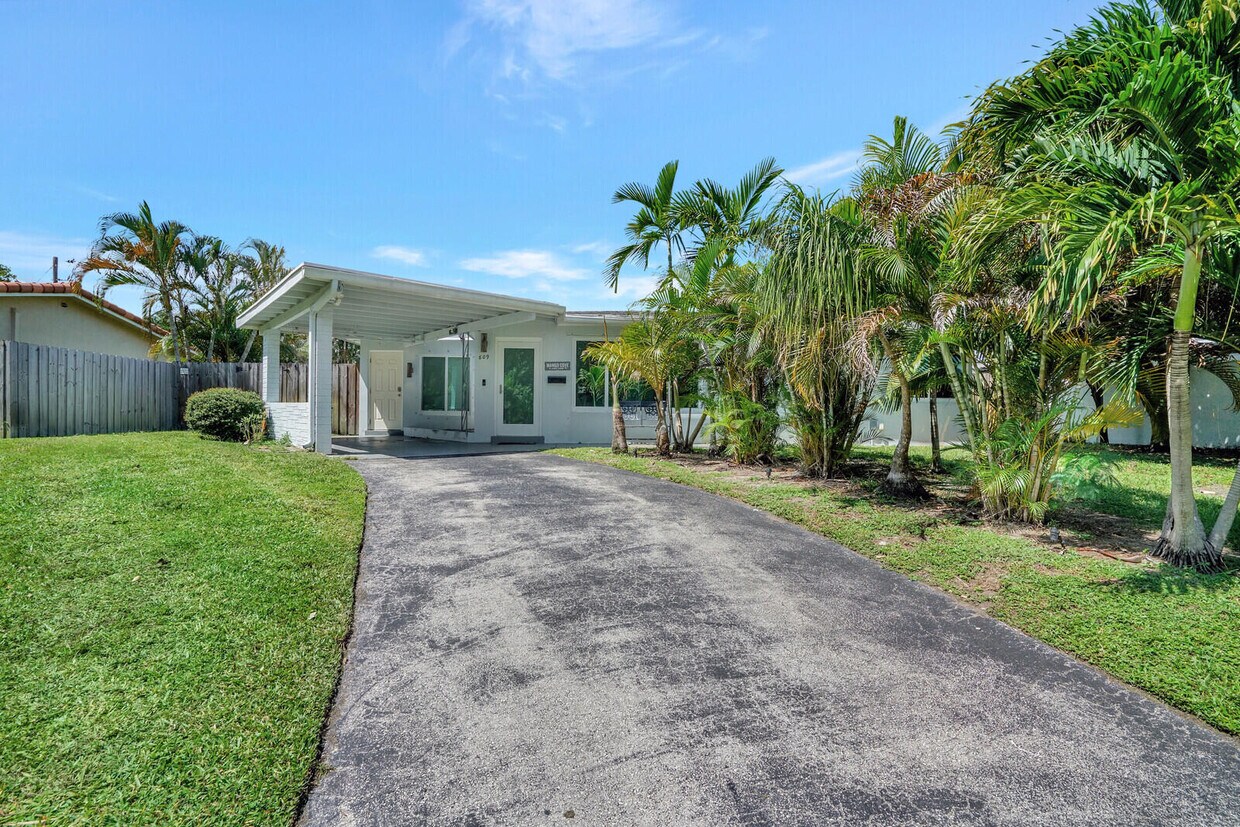 Primary Photo - 809 SE 14th Ct