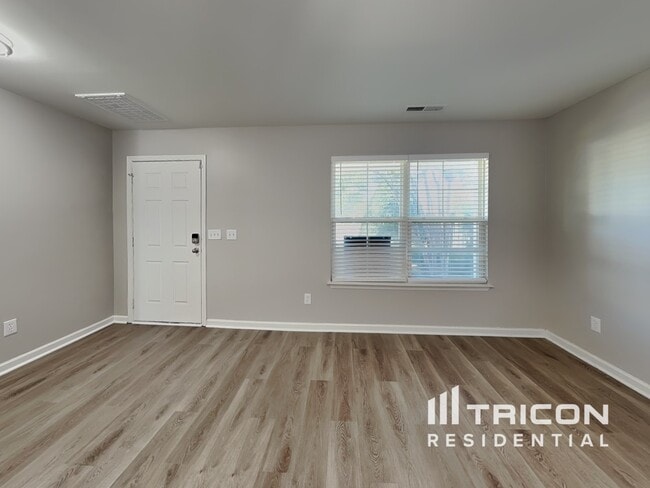 Foto del edificio - 3112 Stephen Oaks Way