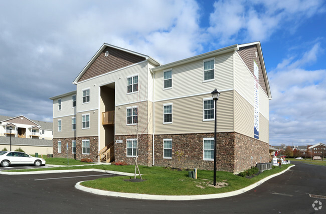 Northgate Crossing - Residences at Northgate Crossing