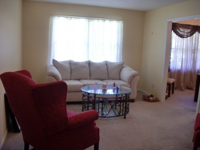 Building Photo - 1109 Linda Dr