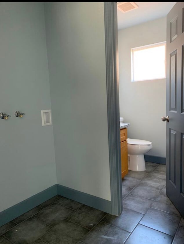 Downstairs Toilet, separate laundry/washer h/u - 8651 Santa Paula Way