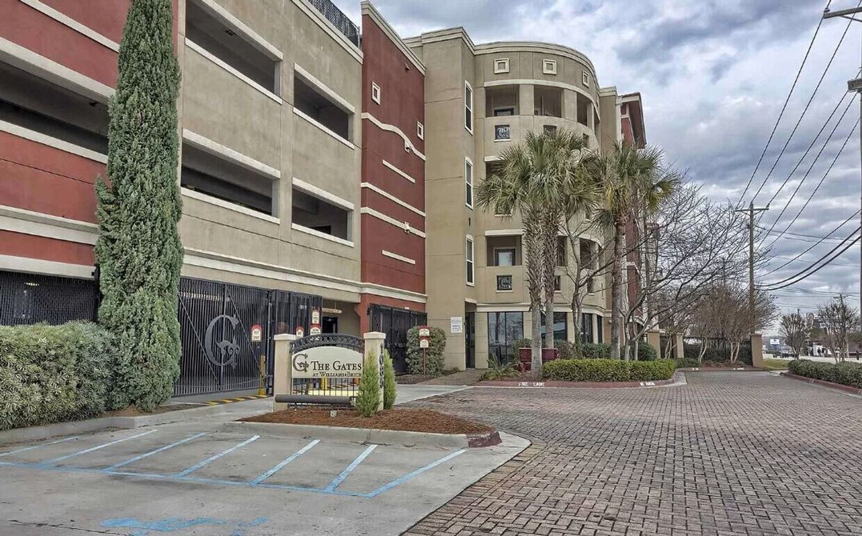 Foto principal - 2 Bedroom 2 Bath Condo at The Gates at Wil...