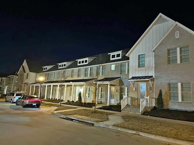 Foto principal - 8921 Grand Ave