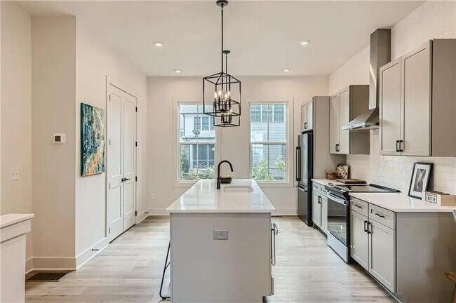 Foto del edificio - 180 Chestnut Cir
