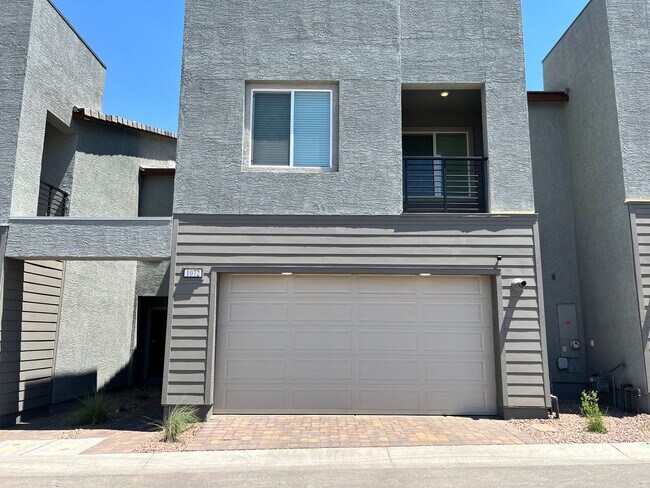 Foto del edificio - 1072 Gabriela Rdg Ln