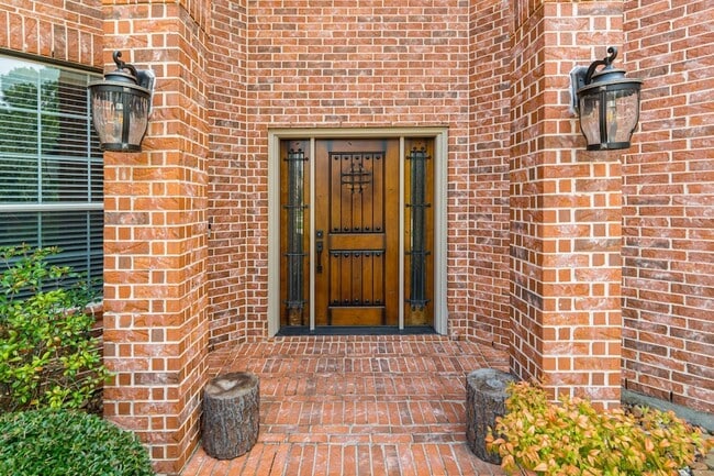 Building Photo - 7 Stickley Ct