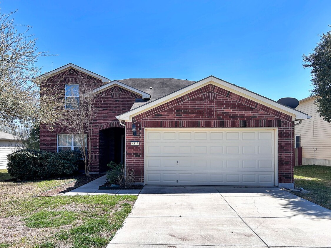 Foto principal - Spacious 4-Bedroom Home in Schertz/Cibolo ...