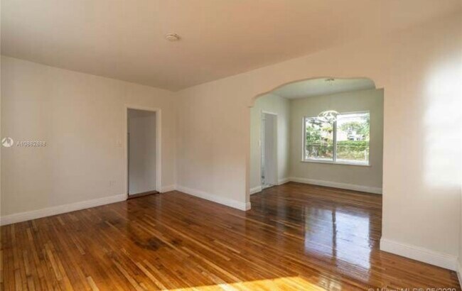 Foto del edificio - 1035 NW 47th St