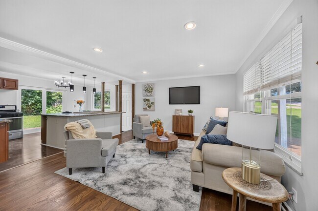 Foto del edificio - 609 N Elm Ave