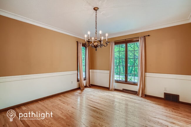 Building Photo - 4864 Gaywood Dr, Minnetonka, MN, 55345