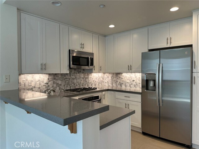 Building Photo - 216 Coral Rose