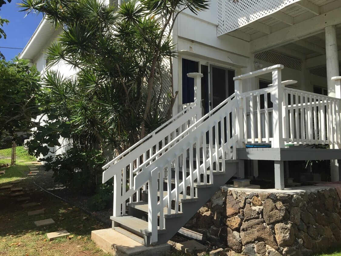Primary Photo - 1214 Aulepe Street