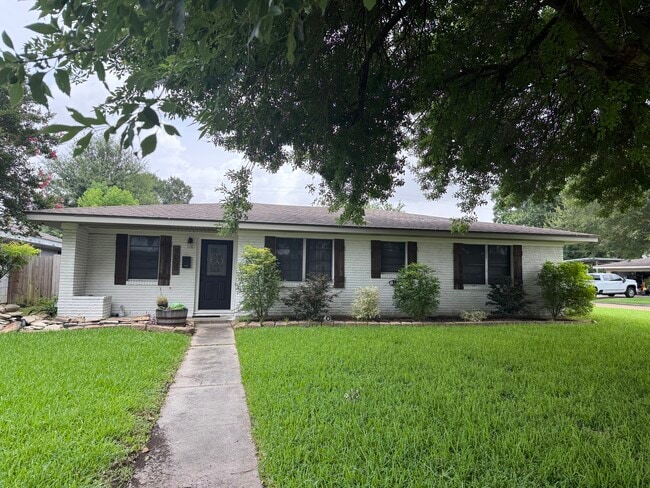 5000 Foster Ave