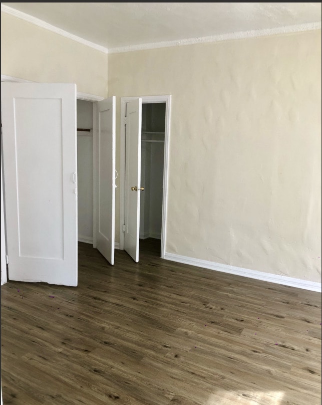 Building Photo - Reno Arms- All Utilities Included