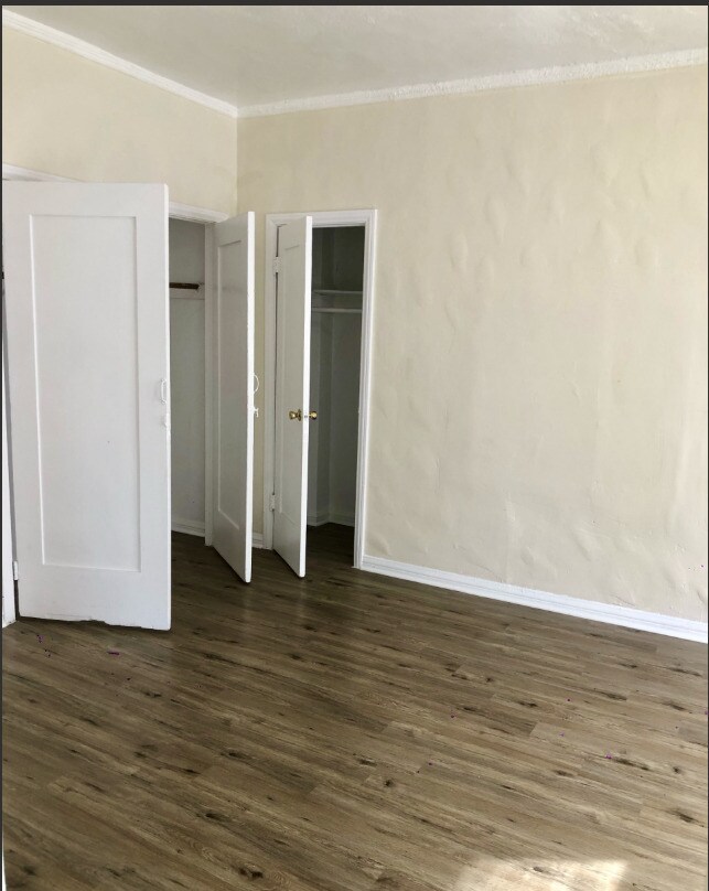 Foto del edificio - Reno Arms- All Utilities Included