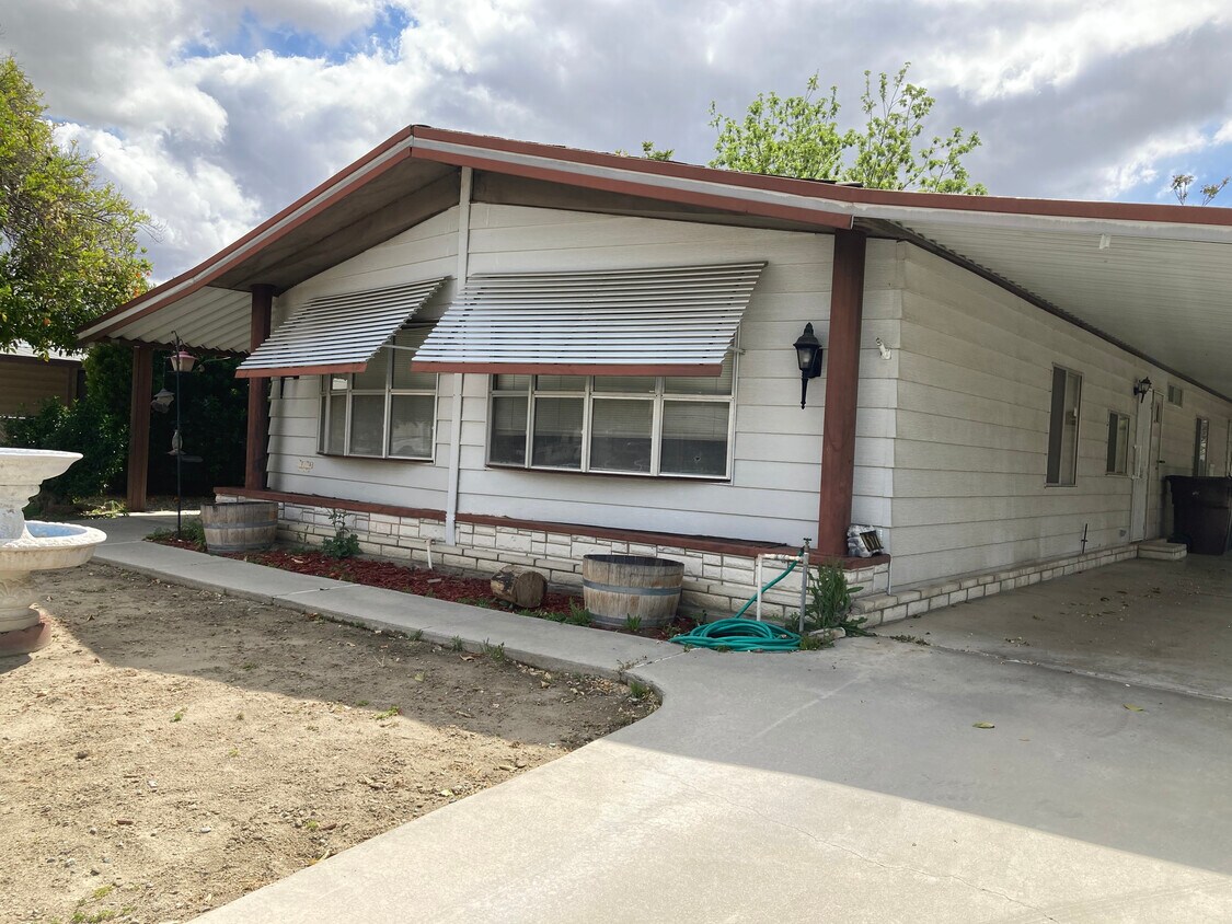 Foto principal - 26177 Ardmore Dr