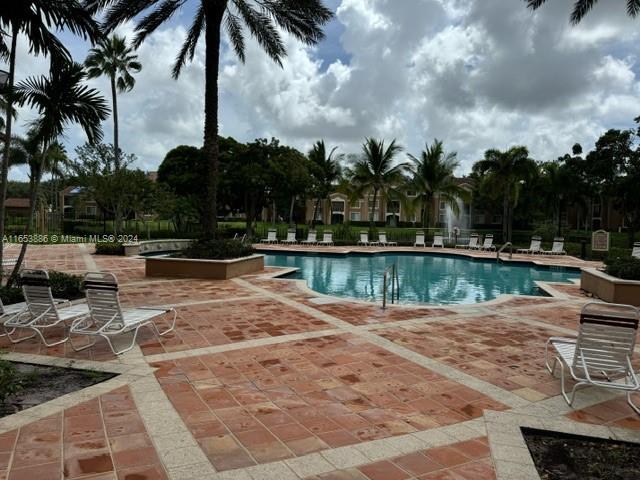 Foto del edificio - 4844 N State Road 7