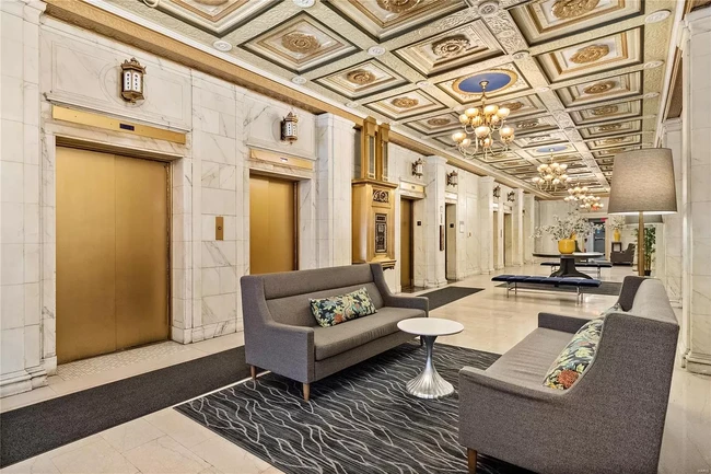 lobby - 314 N Broadway Apt 503