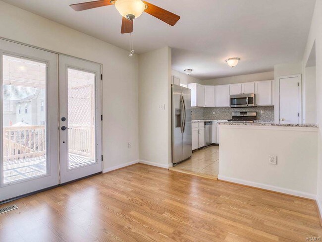 Foto del edificio - 91 Evan Rd