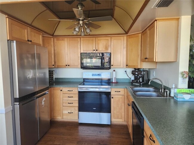 Foto del edificio - 6357 Bahia Del Mar Blvd S