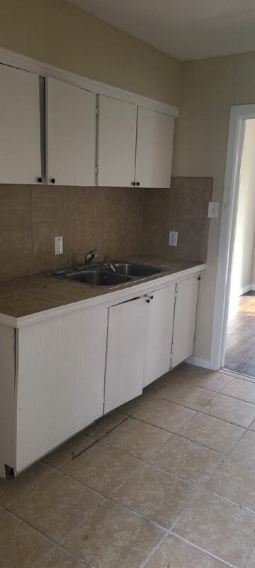 Foto del edificio - 3709 Wesley Dr