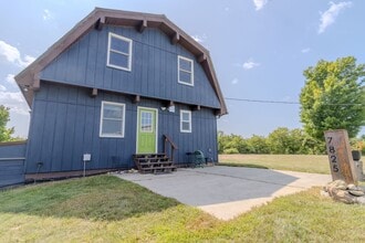 Building Photo - 7825 S Lake Leelanau Dr