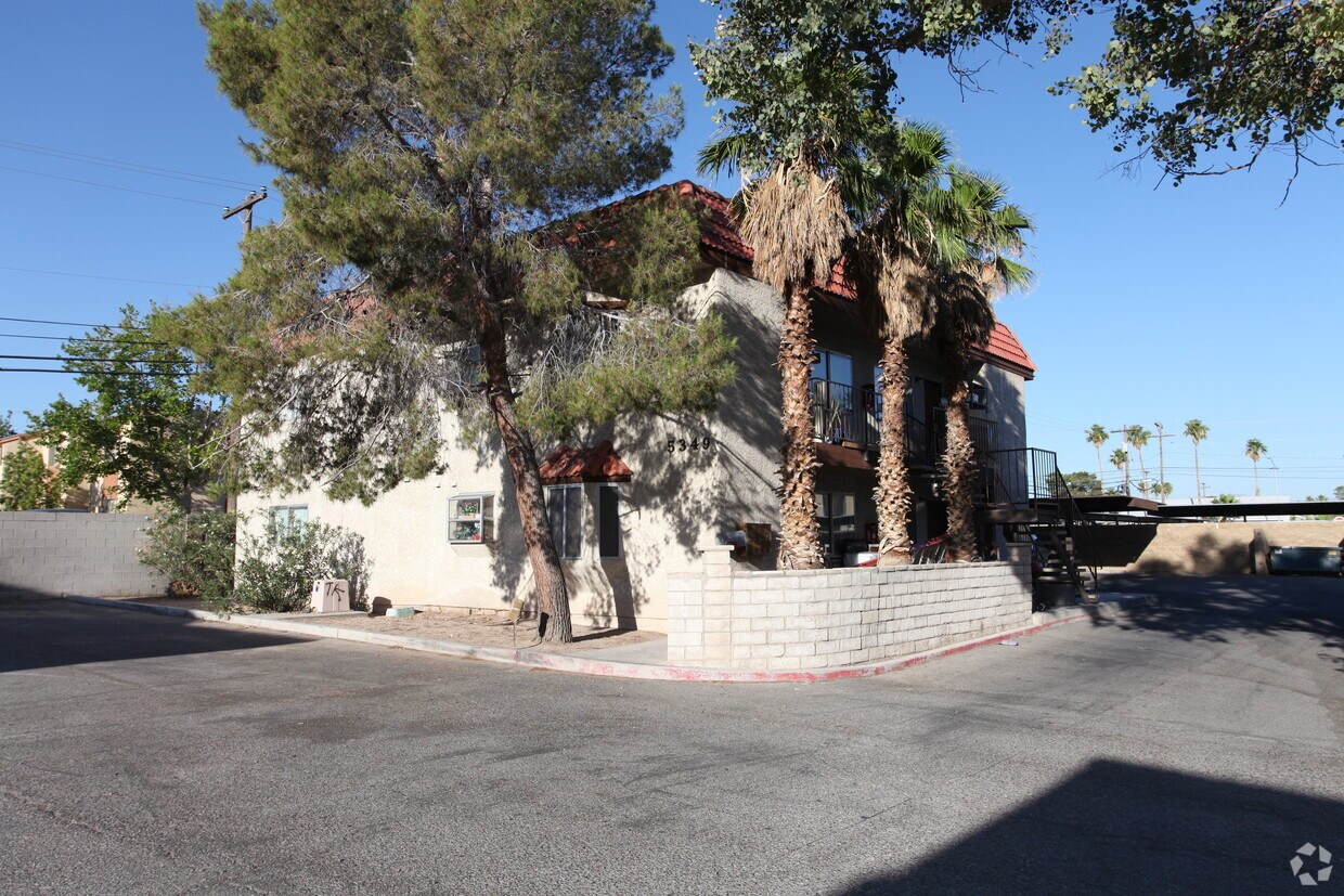 Foto del edificio - Hacienda Gardens