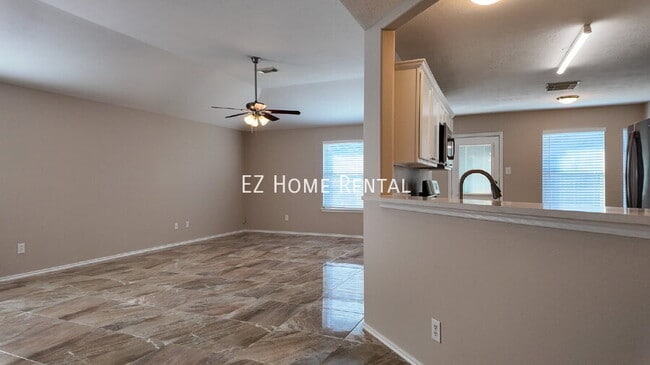 Building Photo - 23919 Clipper Hill Ln