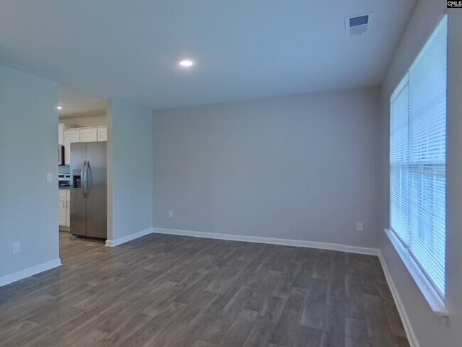 Foto del edificio - 33 Elmwood Blvd