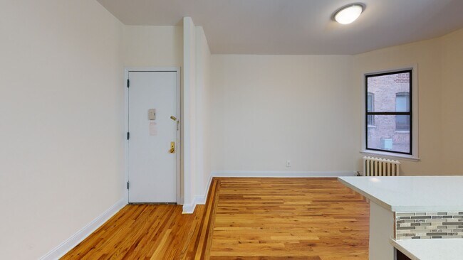 Building Photo - 403 Audubon Ave