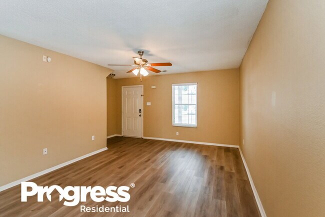 Building Photo - 4752 Waterfront Oak Dr