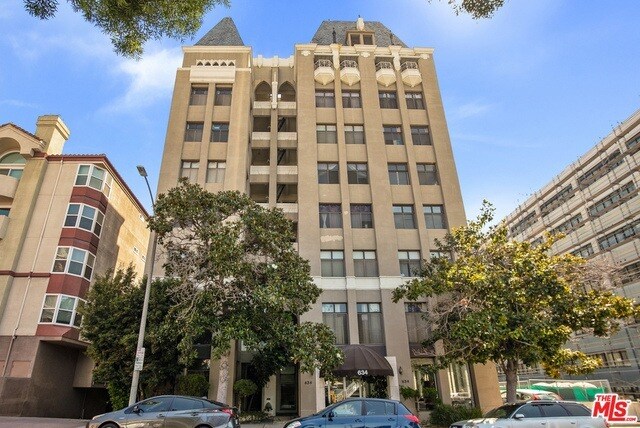 Foto del edificio - 634 S Gramercy Pl