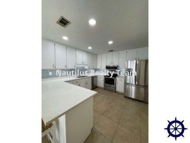 Foto del edificio - 4511 Aster St