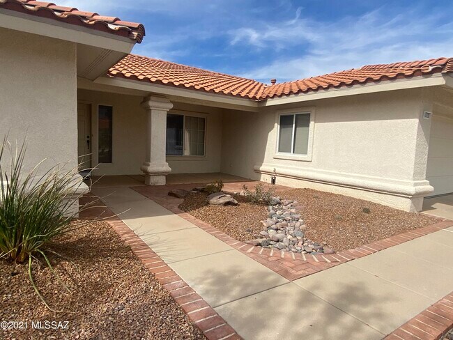 Building Photo - 14155 N Ageratum Way