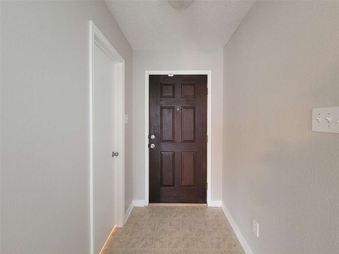 Foto del edificio - 20759 Cypress Crescent Ln