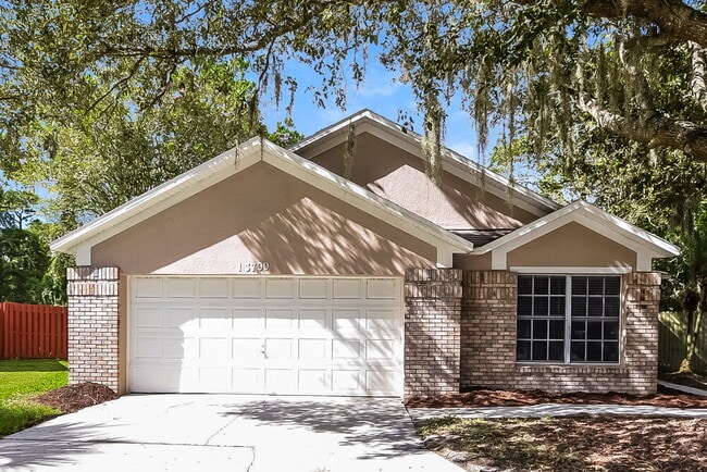 Building Photo - 13709 Valleybrooke Ln