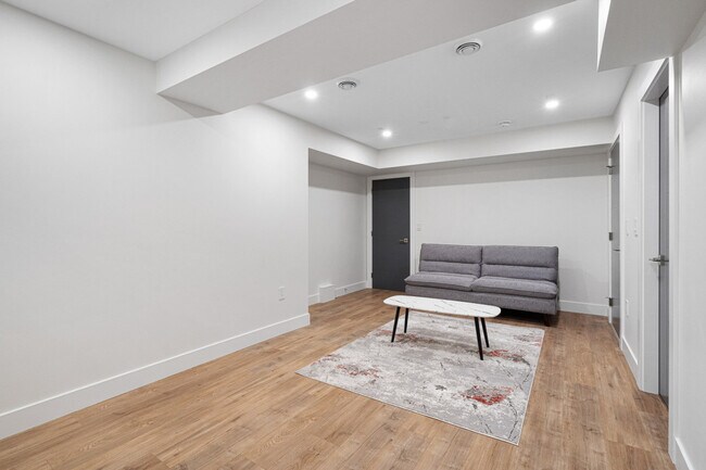 Photo du bâtiment - 1485 Highlands Blvd