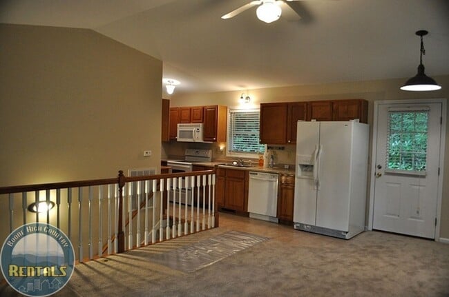 Building Photo - Cozy 2bd House In Great Location!