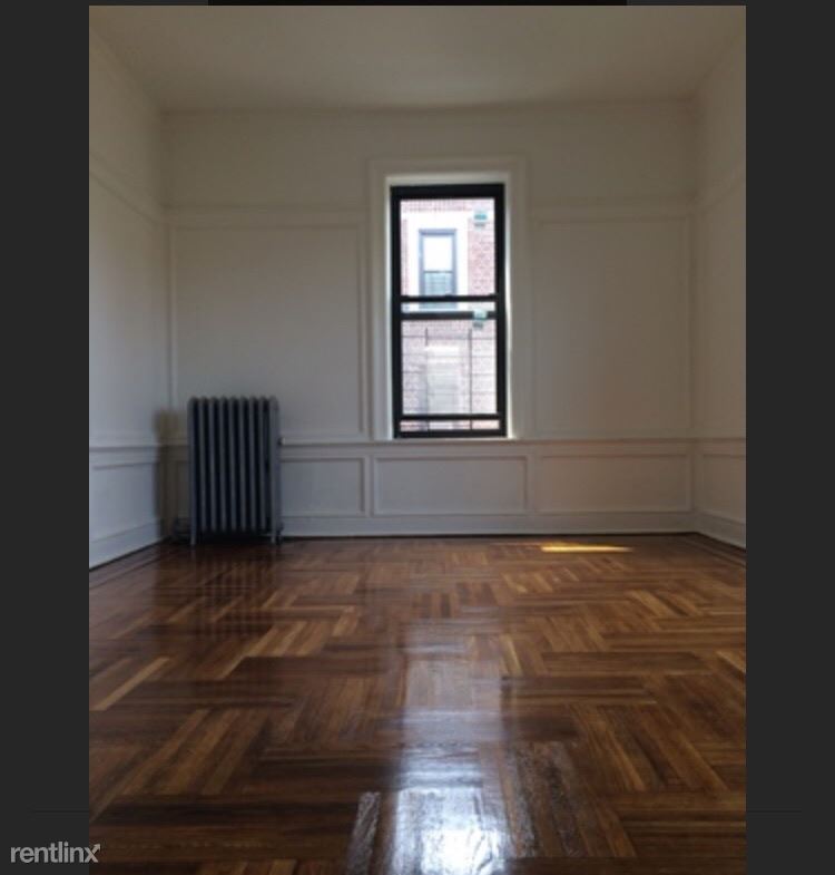Primary Photo - 910 Dinsmore Ave