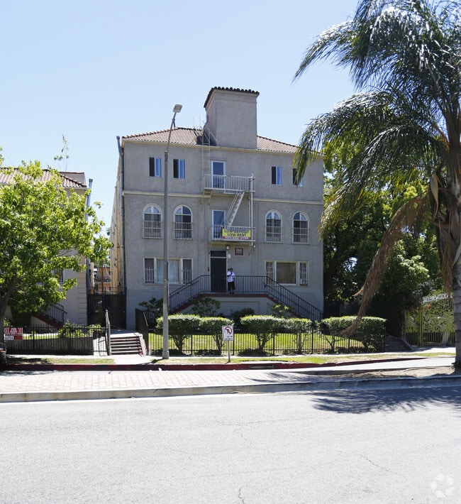 Building Photo - Rosewood Apartments